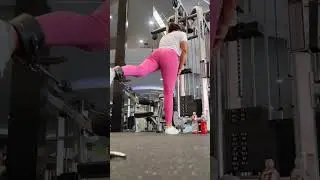 Pinky leg day