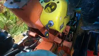 THE KEY TO SUCCESS ~ 1968 CASE 580CK TRACTOR ~ WORKING OUTSIDE IN STRANGE WEATHER