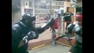 Andrew Lokeni sparring