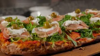 PIZZA MAKING in 47 seconds / Scrocchiarella video