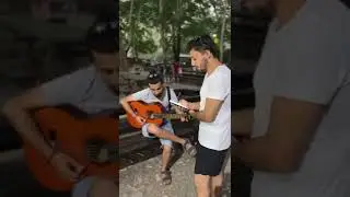 Neden Bana Aşk Şarkısı Yazan Çıkmaz?