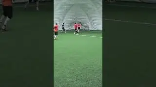 Кто понял как мяч влетел в ворота? #football  #shorts