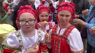 Соловушкам вкусно)))
