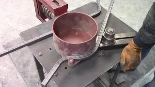 Chic grill cauldron with a stand made of a profile pipe