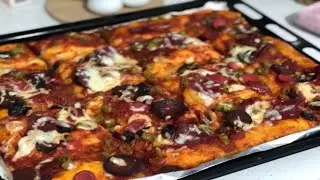 EV YAPIMI PİZZA😍 HERKESİN BAYILDIĞI PİZZA TARİFİ ✅ ÖĞRENCİ EVİNDE PİZZA YAPTIK 