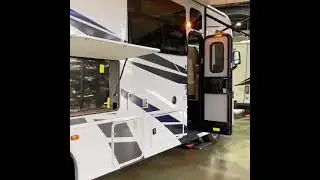 2023 Fleetwood Flair 29M - Woody's RV World Calgary