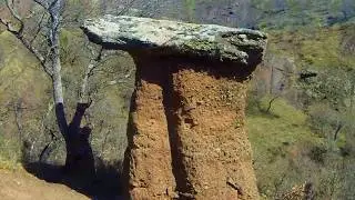 Каменные грибы. Долина Сотера.