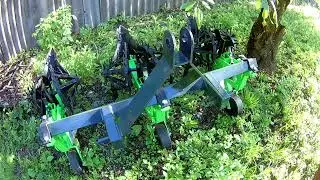 Междурядный культиватор - работа ежами (Орион RF 244)