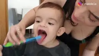 DYI | ENSINE SEU FILHO A ESCOVAR OS DENTES BRINCANDO