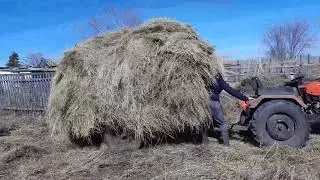 турбо уралец везет сено на продажу. #БездорожьеРоссии