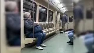 Москва метро Курская | Очередное нападение в метро | Избиты двое мужчин | Пассажиры безмолвствуют