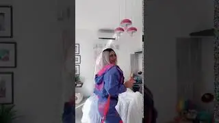 Meneando las caderas 💕🤭DARIAN ROJAS