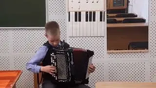 Влад Баженов