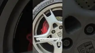Before and after wheels and brake calipers on a 911 Carrera S #shorts