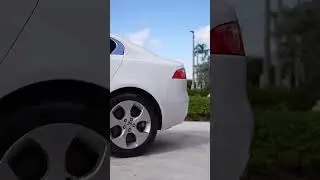 Pre-Owned 2018 JAGUAR XE