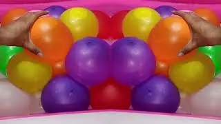 fun water balloons pop☺️ balloon popping colour #satisfying #watercolor