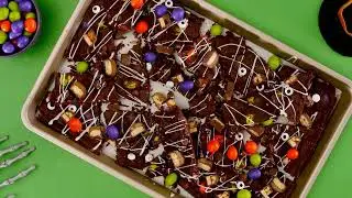 M&M’S Halloween Chocolate Bark Brownies