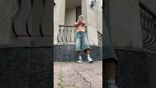 Рука брата на отдыхе