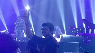 Thalapathy Vijay Show Torch light To Fans Jallikattu Movement In Mersal Audio Launch
