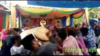 Acara seru seruan gokil