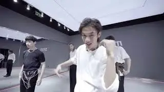 青春有你3 孙滢皓 汪佳辰 段星星 白陆 初評級《Tiger》练习室鏡面版 mirrored