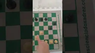 Movimento e captura com peão