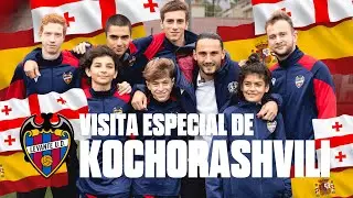 ქოჩორა ქართველ ბავშვებს კამპუსში სტუმრობს 👏🏻🇬🇪 | Levante UD