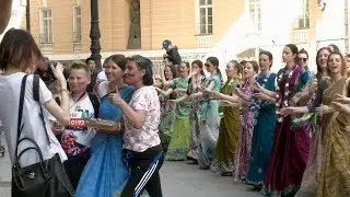 Экстатичная Харинама.  Санкт Петербург май 2019. Saint-Petersburg Harinama.