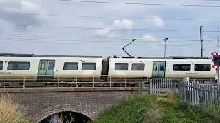 Conington Train Crossing 9th May 2022