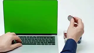 Green Screen:  Computer Operator working |  Chroma Key Full 1080p HD