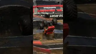 EL TORO LOCO TWO WHEEL BACKFLIP COMBO 🤯🤯⁉️ #monsterjam #backflip #eltoroloco #stunt #viral #shorts