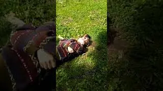 Дед, тебе помочь? Да пошел ты на х...