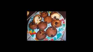 очень вкусный "кексы с изюмом" 😋