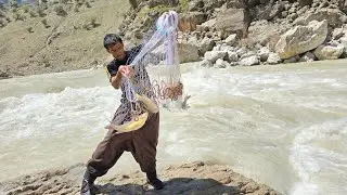 A Day of Serenity: Exploring Nomadic Life and the Joy of Fishing in the River