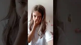 ой духи в глаз...