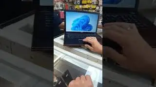 он наконецто работает(he is finaly work)