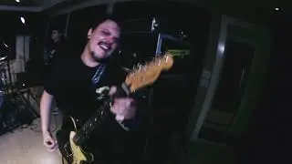 Strike - Exagerado (Cazuza) - Versões