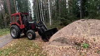 Transfer of sand pile with Belarus 820 progress