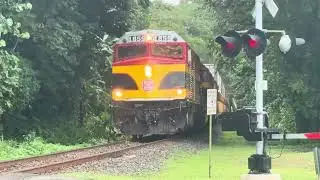 Locomotora PCRC 1859 EMD F40PH Rumbo Al Sur con formacion Cuadruple.