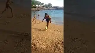 THIS LADY GOT SKILLS !!!!