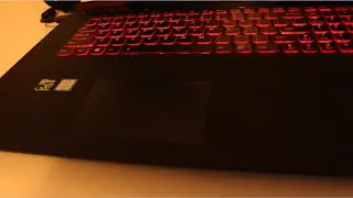 CSGO WITH A LAPTOP TOUCH PAD