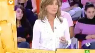 maltrato mutuo entre la madre y el hijo.Pelea en vivo.
