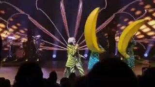 Gwen Stefani - Hollaback Girl @ The Venetian Hotel Theatre 12/31/2022 (Opening Number)