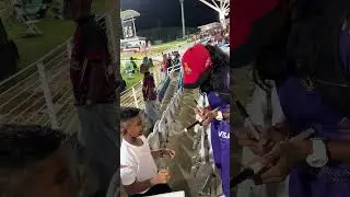 Samara Ramnath signs a bat for the young fan | #KnightsTV | WCPL 2024