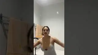 Tante Sarah - Gabut pengen Mandi