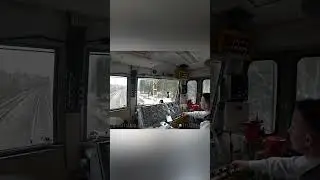 Приборы безопасности в кабине электровоза ВЛ80С 