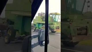 Getting the John Deere 6600 combine home #johndeere #farmer #farming #deere #farmequipment