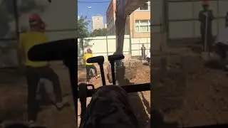 Грузим экскаватор 😂😂😂