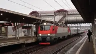 ЭП20-052 с поездом "Таврия" проследует Обухово 17.03.2024