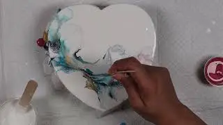 A Beautiful Dutch Pour Painting on a Heart Shaped Canvas using Nova Color Acrylics for the 1st time.